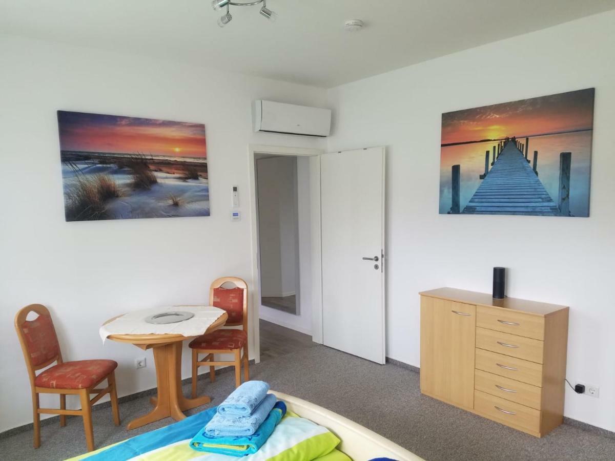 Ferienhaus Zum Imker Velten Dış mekan fotoğraf