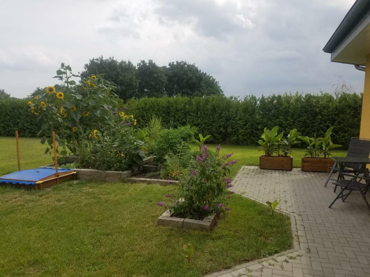 Ferienhaus Zum Imker Velten Dış mekan fotoğraf